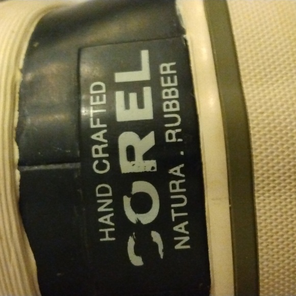 Sorel Boots - Picture 10 of 11